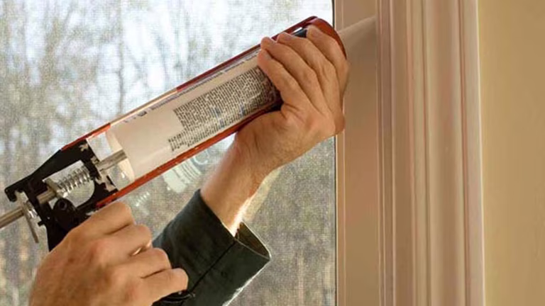 how-do-you-fix-drafty-windows_11868_2023-07-03_11-40
