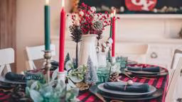 Holiday Decor for Cabins